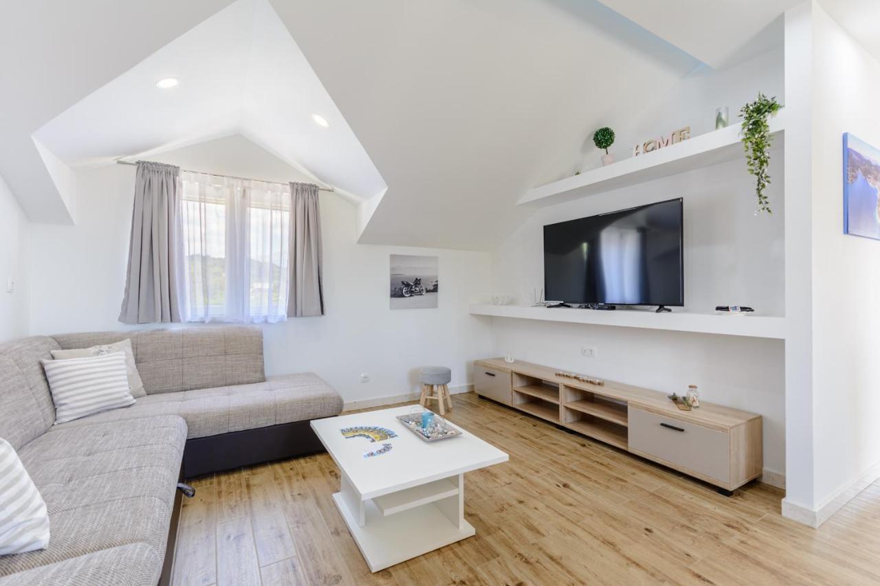 Apartment Darka 1 Sumartin Exteriér fotografie