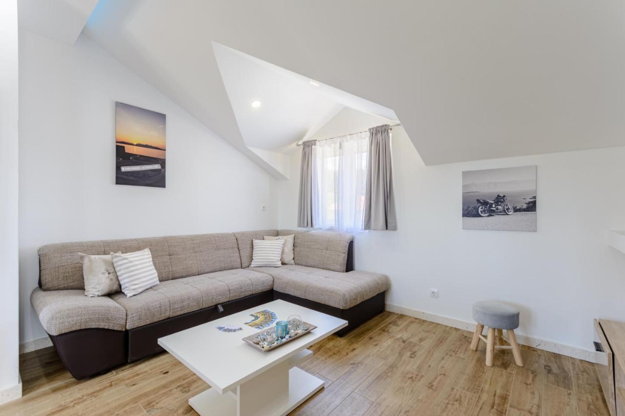 Apartment Darka 1 Sumartin Exteriér fotografie